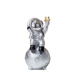 Astronaut On Moon Silver 12x13x26 Cm