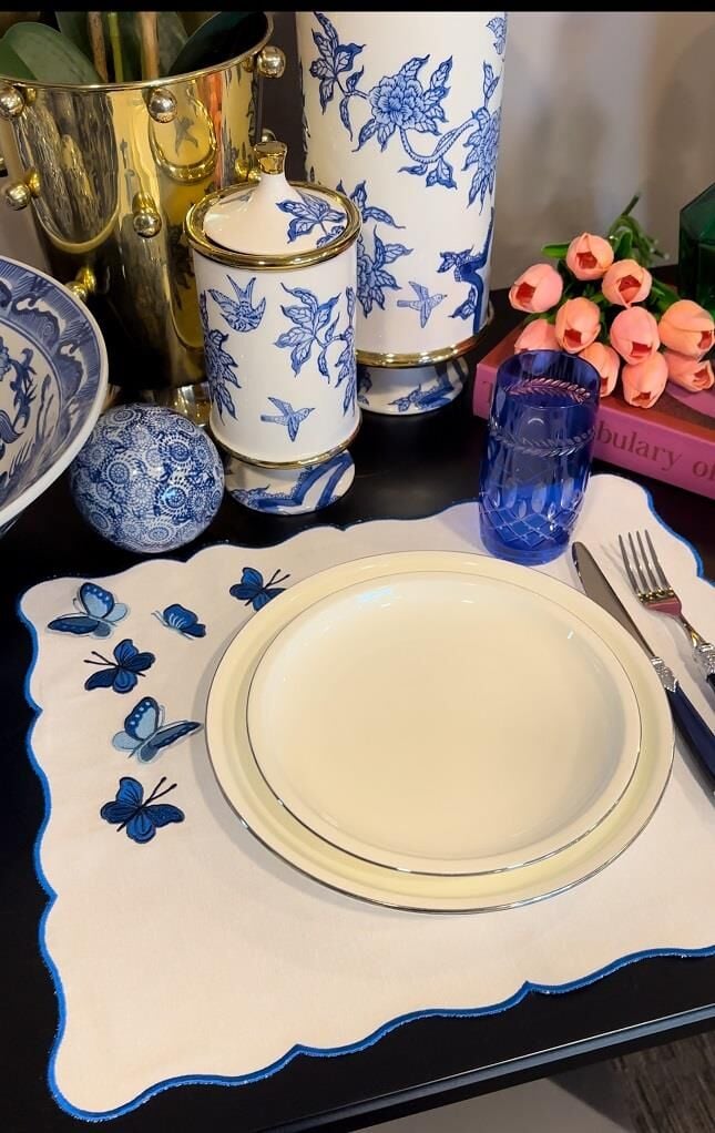 Kelebek Aplikeli Amerikan Servis 34x46 cm