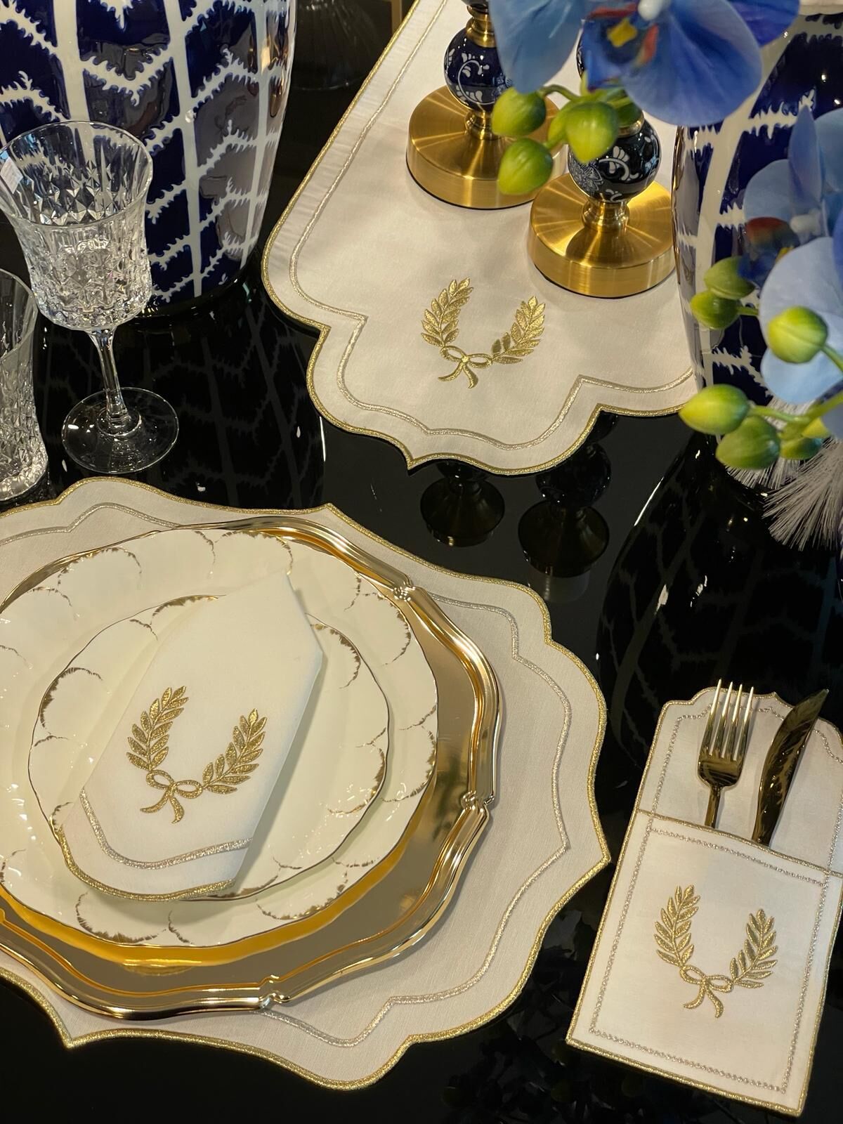 Gold-Gümüş Simli Ekru Fay Amerikan Servis 37x47 cm