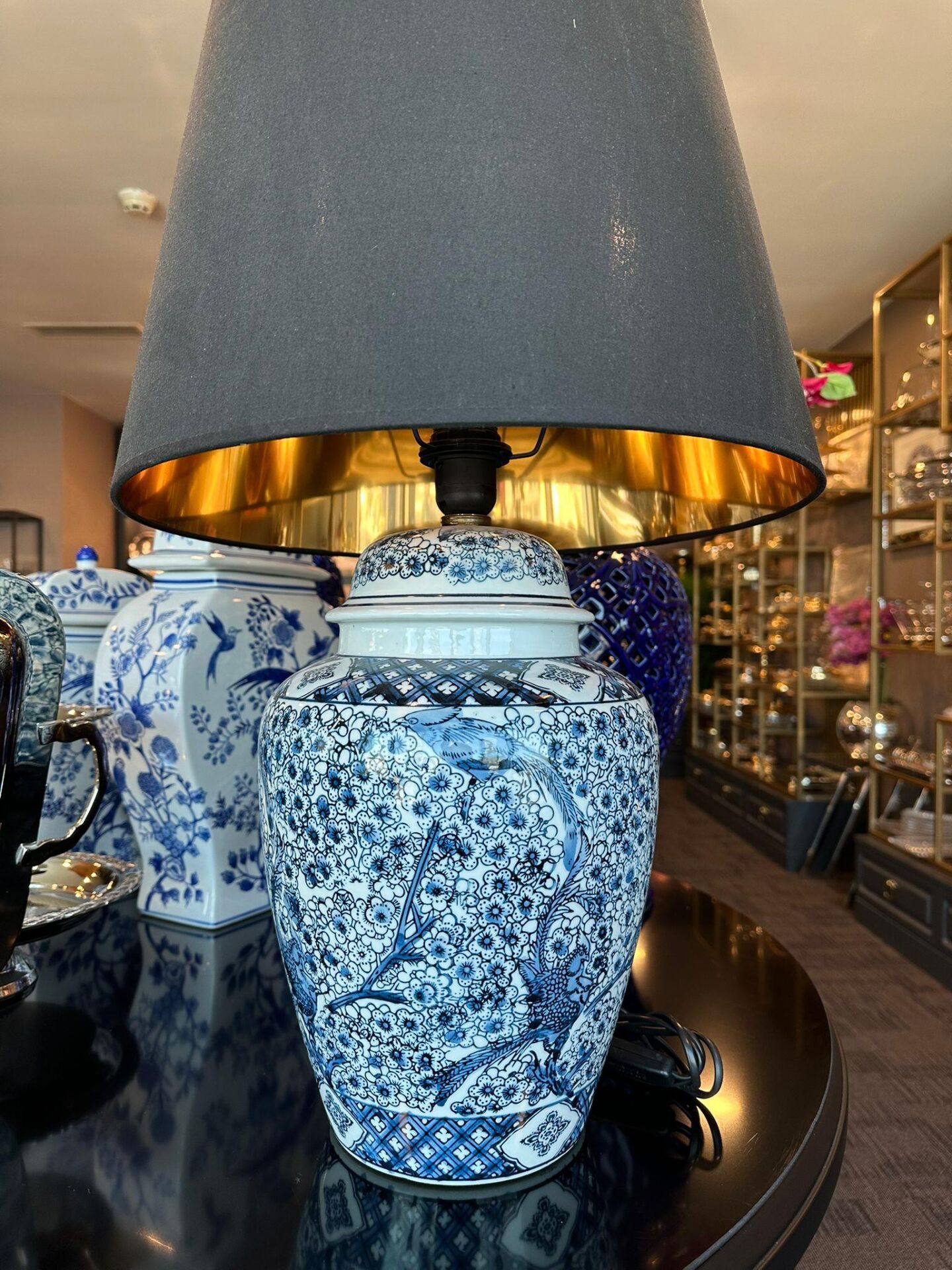 Mavi Çiçek Desenli Abajur 38x38x68 Cm